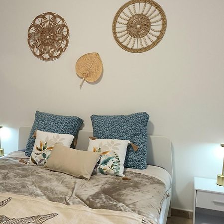 Chambres D'Hotes & Jacuzzi - A L'Ombre Des Amandiers Сен-Мартен-д'Ардеш Экстерьер фото
